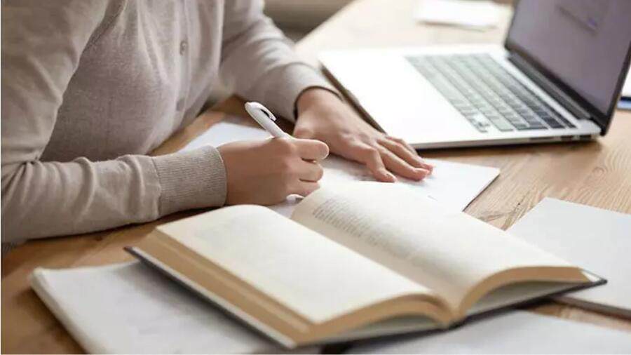 留學(xué)生論文引用